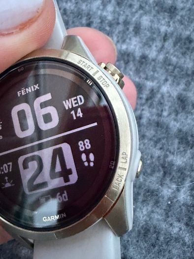 Garmin Fenix 7S Pro Sapphire Solar Edition Soft Gold with Light Sand Band