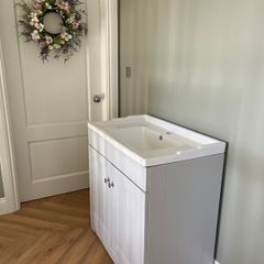 Traditional Vanity Unit