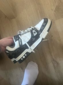 Louis Vuitton shoes size 10