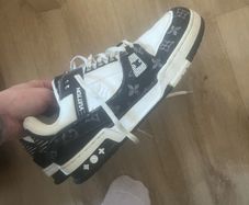 Louis Vuitton shoes size 10