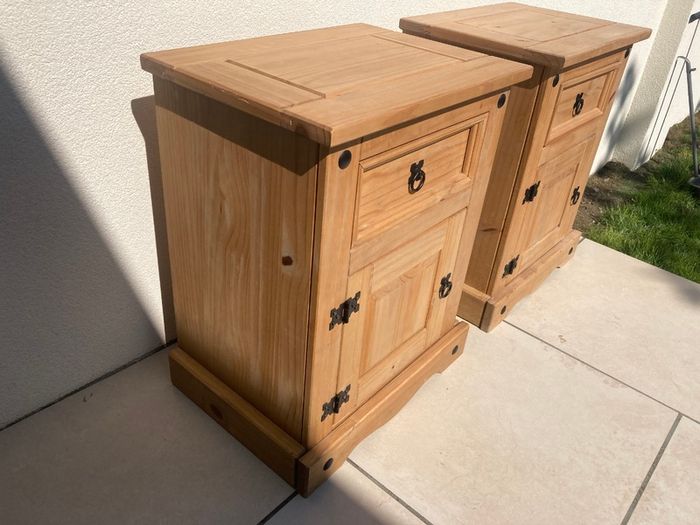 Bedside Lockers x 2 - Pine