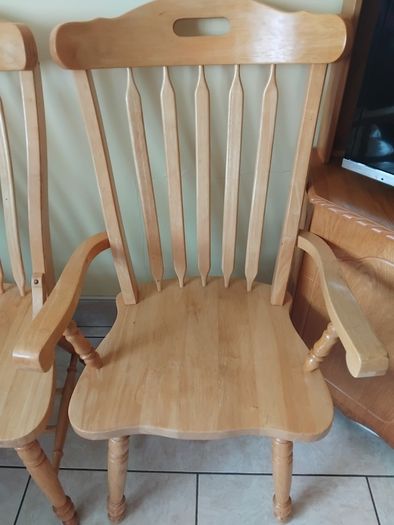 Table and 6 matching chairs