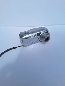 Sony Cyber-shot DSC-P73