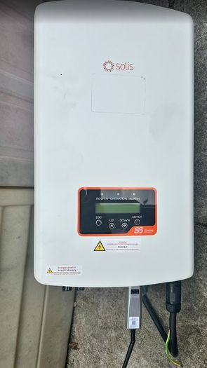 Solis S6 Inverter with Wifi Datalogger - Perfect working order