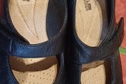 School shoes/ clarks