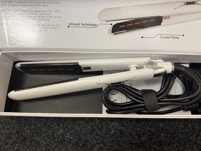 Voduz Infrared Straightener