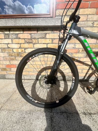 correra mountain bike