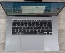 MacBook Pro 16" 2019 i7-9750H | 16GB | 512GB | Radeon Pro 5300M 4GB
