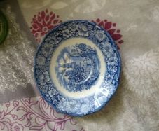 mixed lot of nice  plates for sale can be sold each of lot .