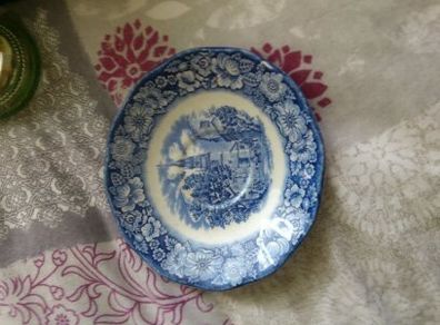 mixed lot of nice  plates for sale can be sold each of lot .