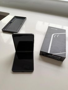 Samsung Galaxy Z Flip 7