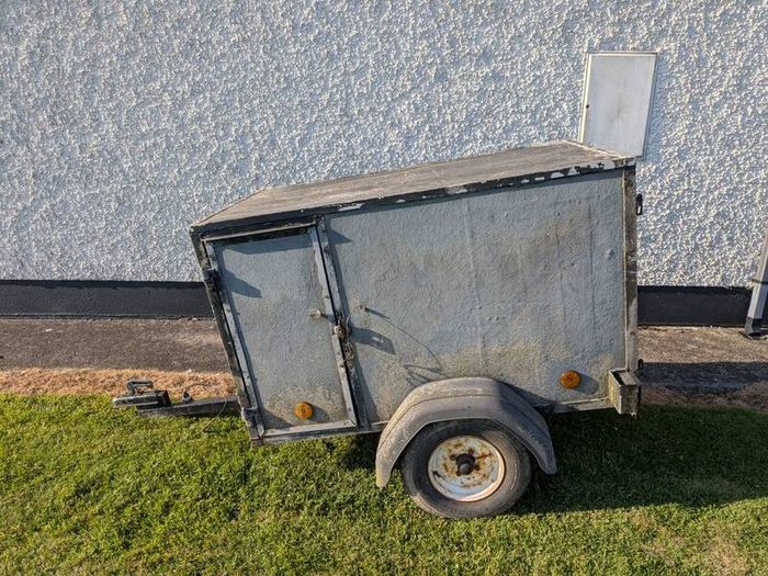 Box Trailer/Dog Trailer