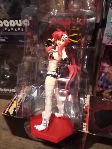 18 anime figurenes