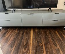 TV unit w storage