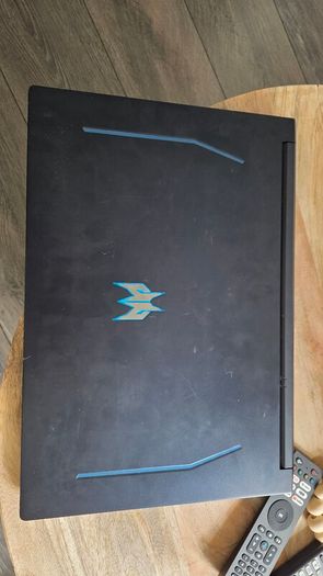 Acer predator helios 300 I9 11900H