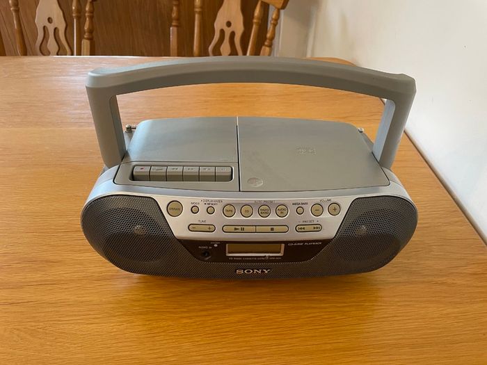 Sony CD Radio/Cassette Recorder CFD-S05