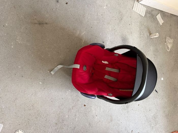 Maxi Cosi car seat