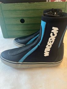 Kids sailing boots