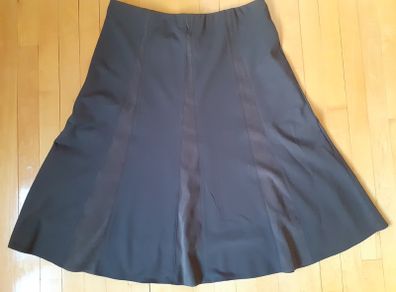 Skirt - Brown - SIze 18 - New