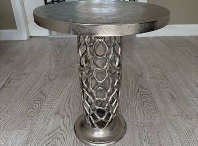 A set of 2 Aluminum Round Side Table