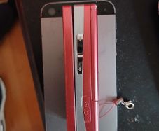 Samsung lipstick  phone