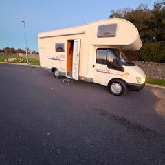 Camper