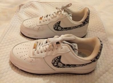Mens Nike Trainers-size 8.5 Uk/eu 42