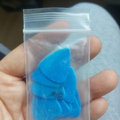 Small bag of heavy catus guitar picks
