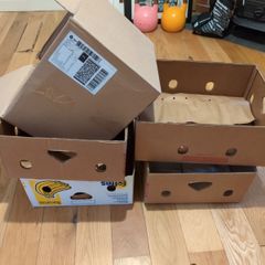 Free moving boxes