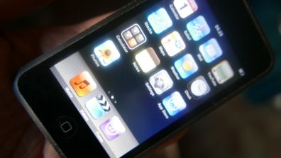 Apple iPod Touch 1st Generation 16GB A1213 PA627LL Works Great