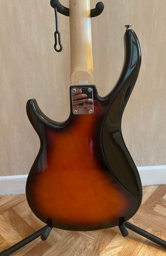Peavey Milestone Iv Bass