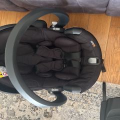 Be safe infant car seat ( iZi Go Modular )with ISOFix base