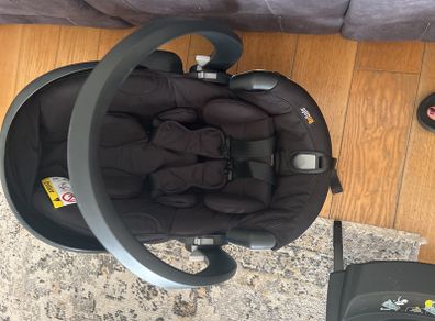 Be safe infant car seat ( iZi Go Modular )with ISOFix base