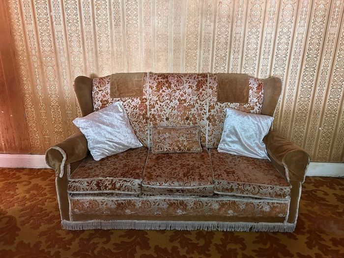 Antique 3 piece suite - great condition