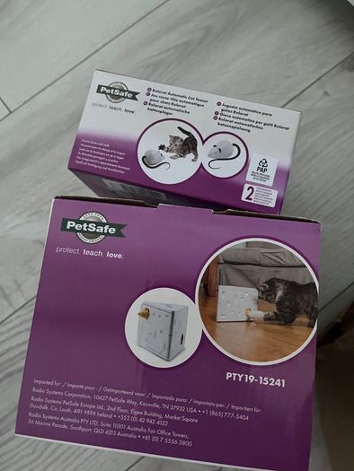 cat climbing set + toys - mint condition