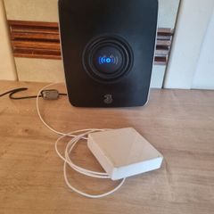Solid Technologies home signal amplifier with antenna