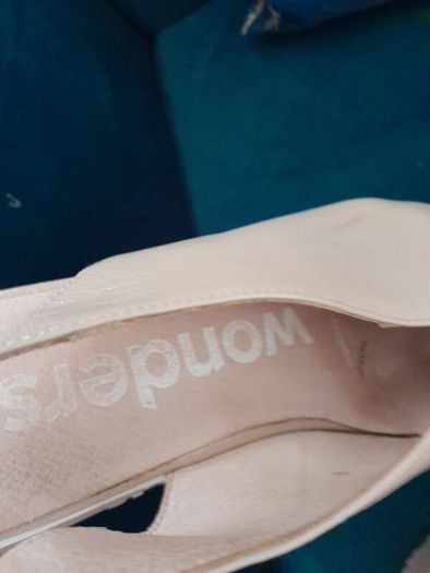 WONDERS ladies shoes