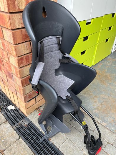 Bike carrier for kids