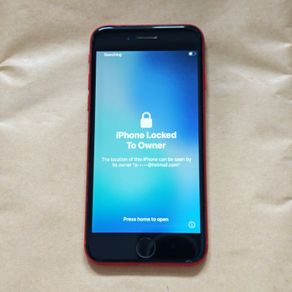 Apple iPhone SE 2020 - 64GB - Product Red - Cracked - Activation locked - Parts