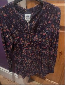 Mantaray blouse new with tags