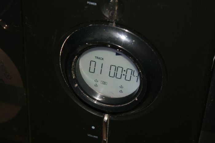 iLuv 4 disk CD player (in working order)