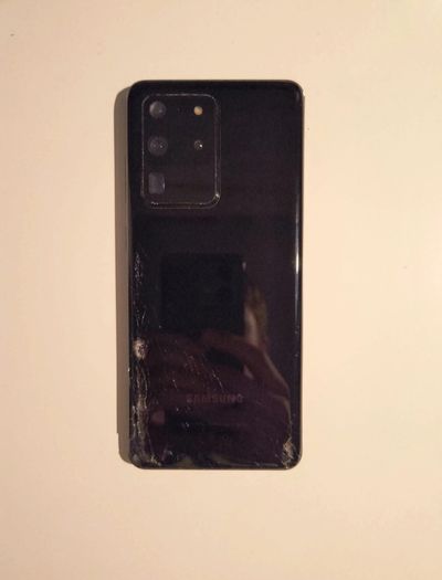 Samsung Galaxy S20 Ultra 5G black poor condition