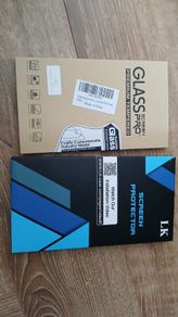 Screen protectors for Samsung Galaxy S10