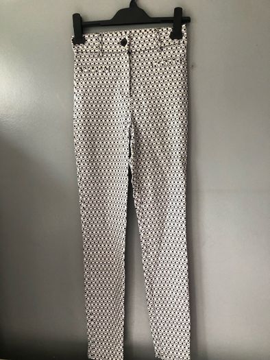 Ladies trousers size 6