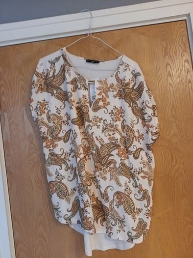 F&F Top.  Size 16.   B.N.W.T