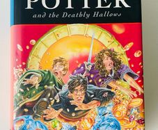 Book: Harry Potter and the Deathly Hallows - first Edition