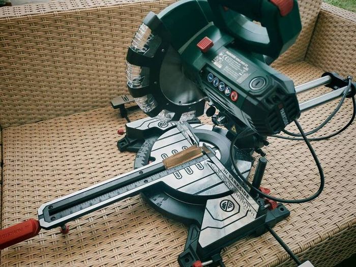Mitre saw