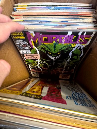 DC, Marvel Long Comic Box w 290 comics for Sale