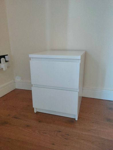 IKEA MALM Bedside Table - 2 Drawers - White. 40x55 cm