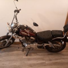2000 Yamaha Virago Cruiser 125cc